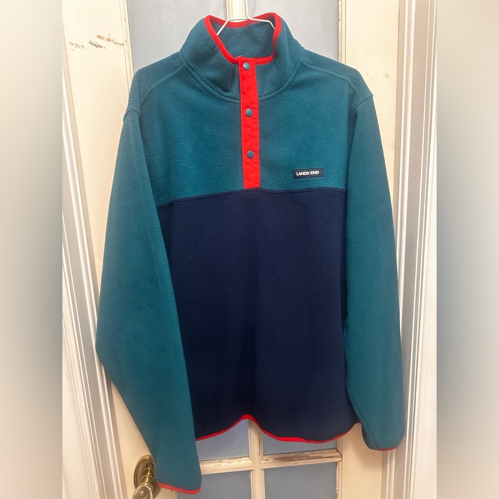 Lands’ End Pullover Large